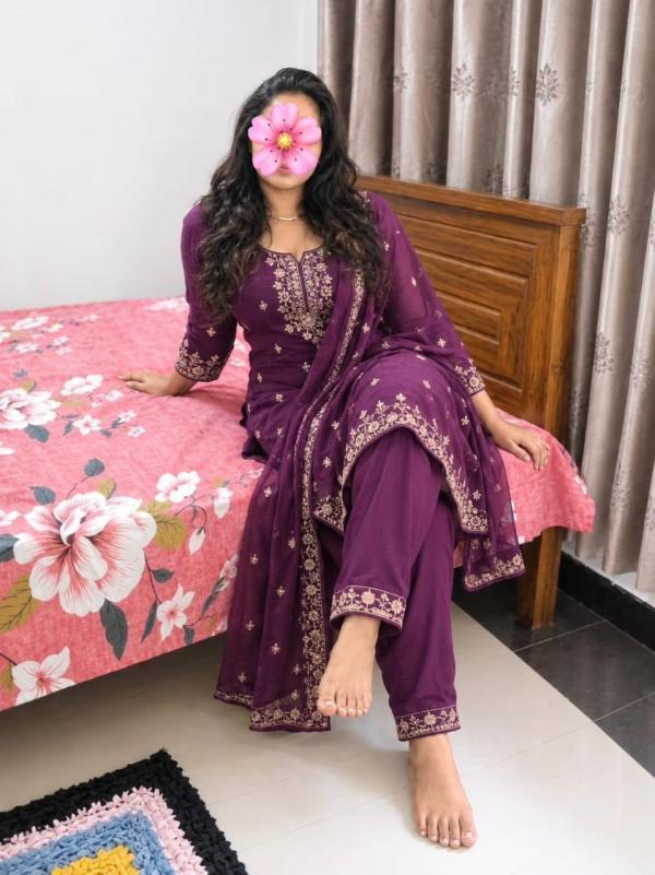Image of 🌹New Muslim girl in Pelawaththa🧕 Im Riya 🔹Full service 6000/=  🌹23 years young girl  ◽️Tamil , English, singala ok 📞0767456006 Pelawattha, Thalawathugoda, Battaramulla, Rajagiriya, Kotte, my private place 🤩