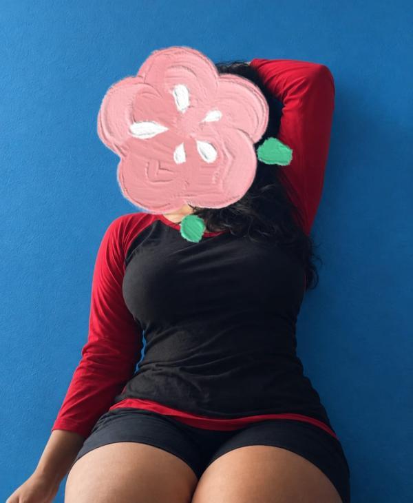 Image of Full face live cam show 😘 with tamil girl