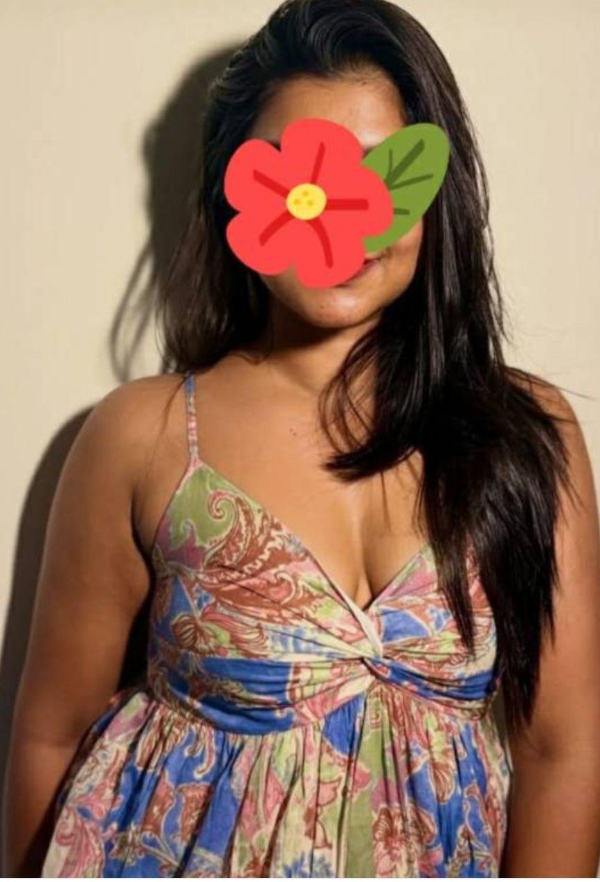 Image of FULL SERVICE GENUINE GIRL