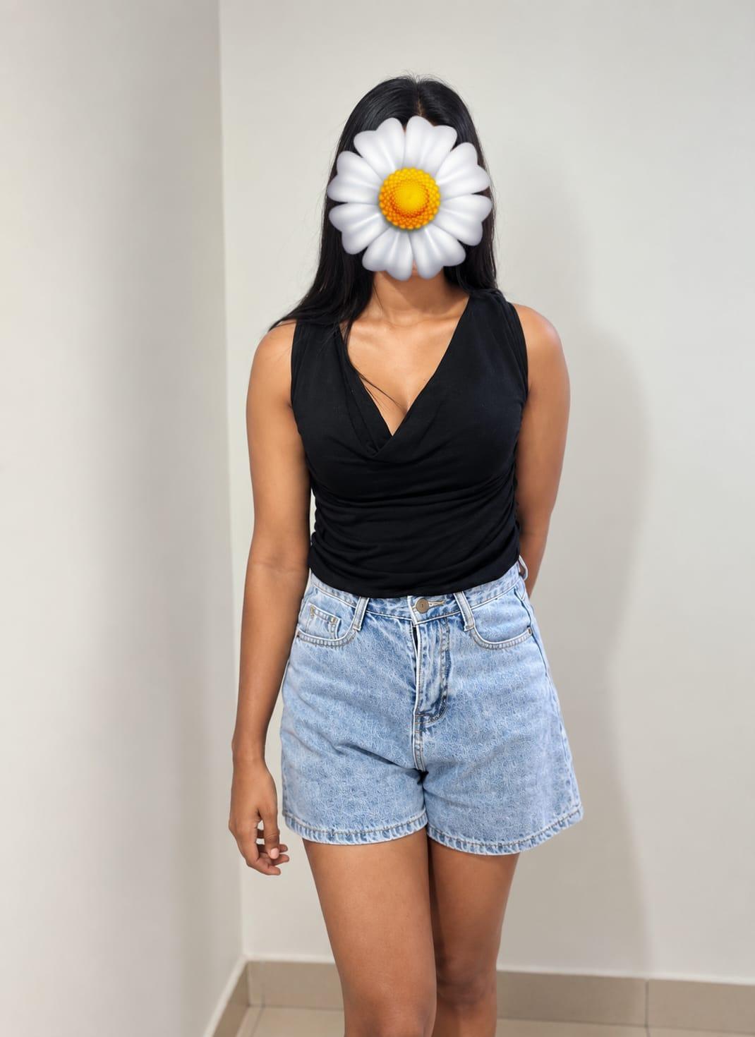 Image of 😘Cute Slim girl🥰
