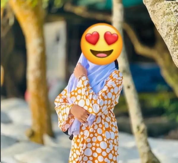 Image of Real Muslim girl 👧 cam show available