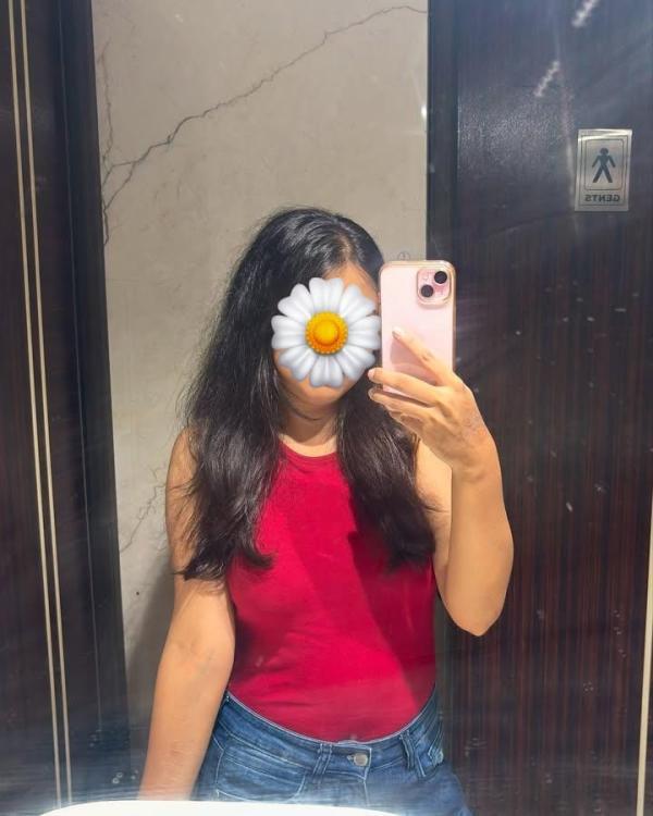 Image of ♥️🍓Half Face 💎 Office  cam Girl 💦100✅