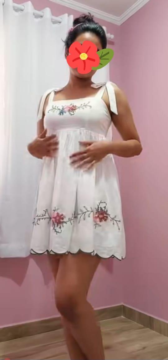 Image of 🌻ONE OURS ONE SHOT 🫂  7000🌻ONE OURS TWO SHOT ❤  10 000❤ බලල ගන්න ඇවිත් යන්න💞 🌹වයස 20 මම සදුනි මීගමුව 🌹 💋ඕනෙ අතකට ඔට්ටු ලපටි 💋මීගමු කැකුල☝ Beech Road 🫂 💋❤🌻 ( 100% මගේම ජායාරූපය
