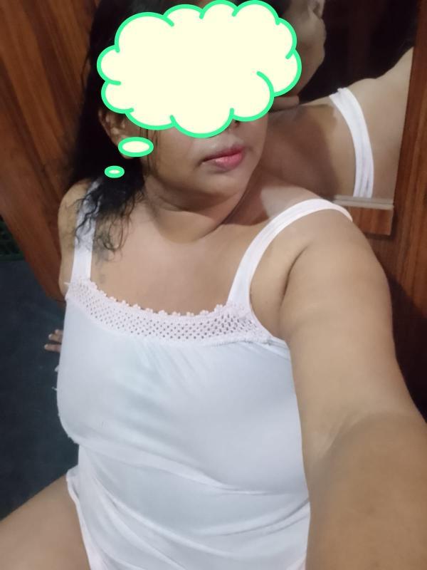 Image of 🌺Asha Live Cam Sw 🌺 with face