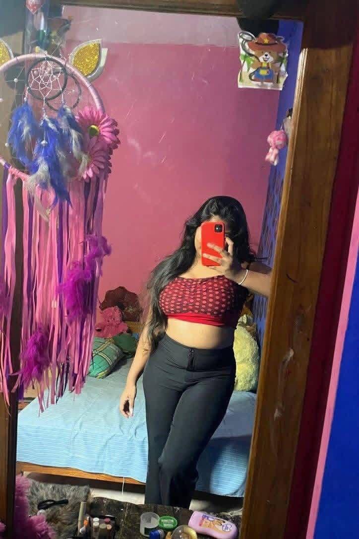 Image of Rs.300/= Beautiful Young Girl VVIP Cam Show Available 💦❤️👑