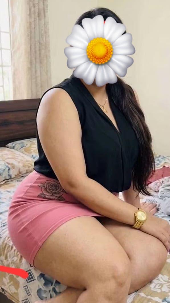Image of Hot 35 Years Mature Lady 🔥