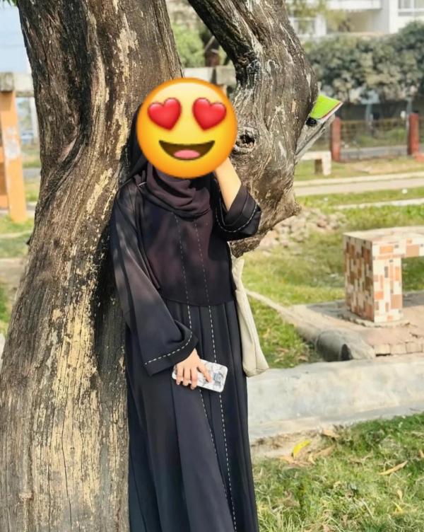 Image of Real Muslim girl 👧 cam show available