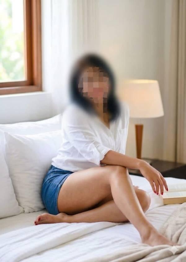 Image of SriLankan  20000 modelling girls         Russian, Colombian girl’s available 64000 ,An actress available  Kollupitiya visit ok