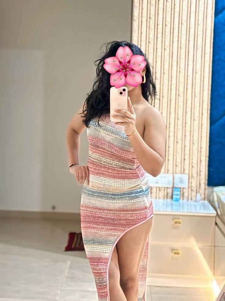Image of ROMANTIC ! VIP GIRLS AVAVAILABLE