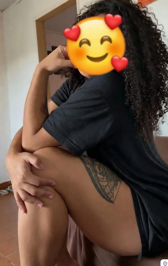 Image of LESBIAN SINGLE CAM SHOW