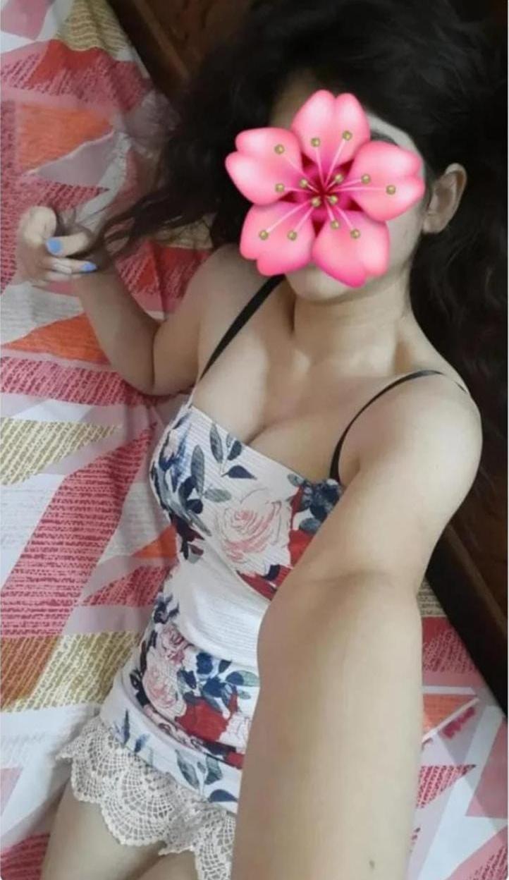 Image of 🌞Neutral looks & Genuine live Cam Girl__white Sexy Clean fegur.🍂{24 Hours Any Time Available}
