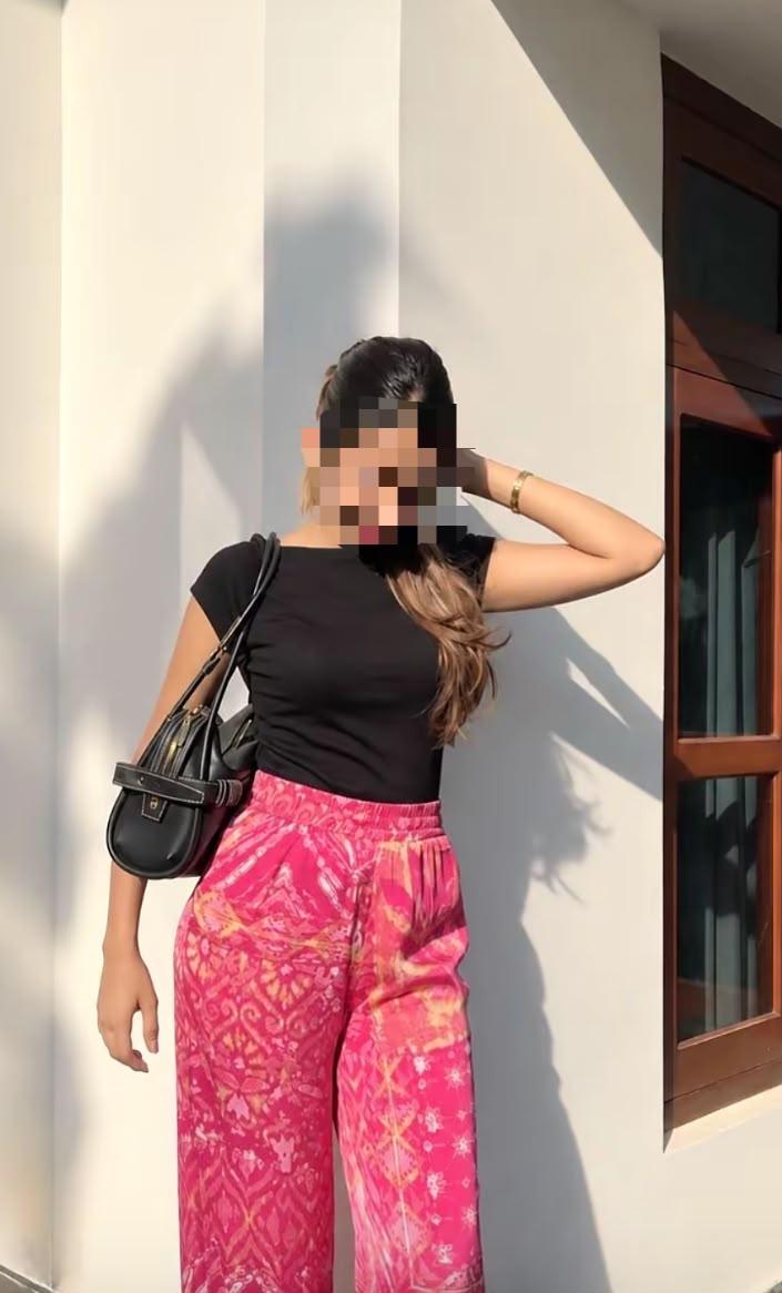 Image of NEW CAM GIRL 🙊/ WITHOUT FACE 🫡