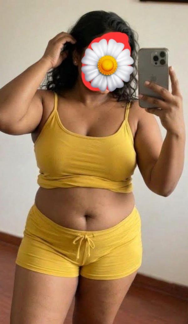 Image of හිරූ ❤️ 30 Years Hot & Experienced Lady 🔥