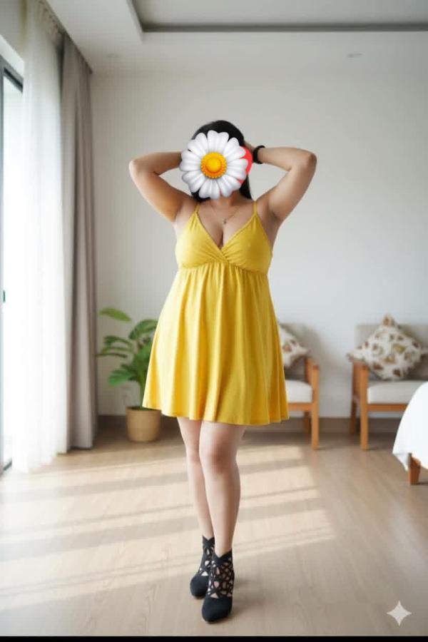 Image of Hot 27 Years Young Girl 🔥