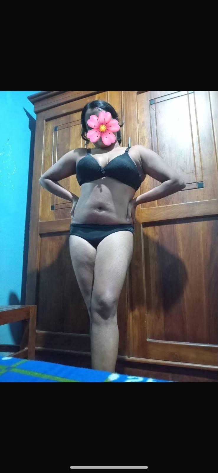 Image of White Skin Girl 😌