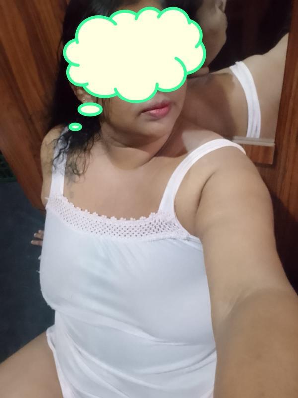 Image of 🌺Asha Live Cam Sw 🌺 with face