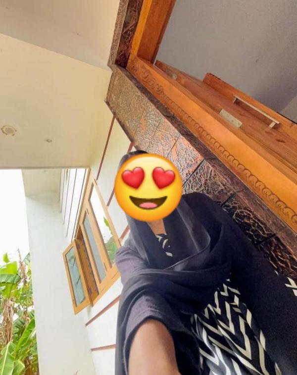 Image of Real Muslim girl 👧 cam show available