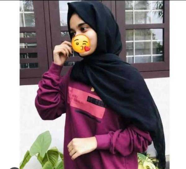 Image of Real Muslim girl 👧 cam show available