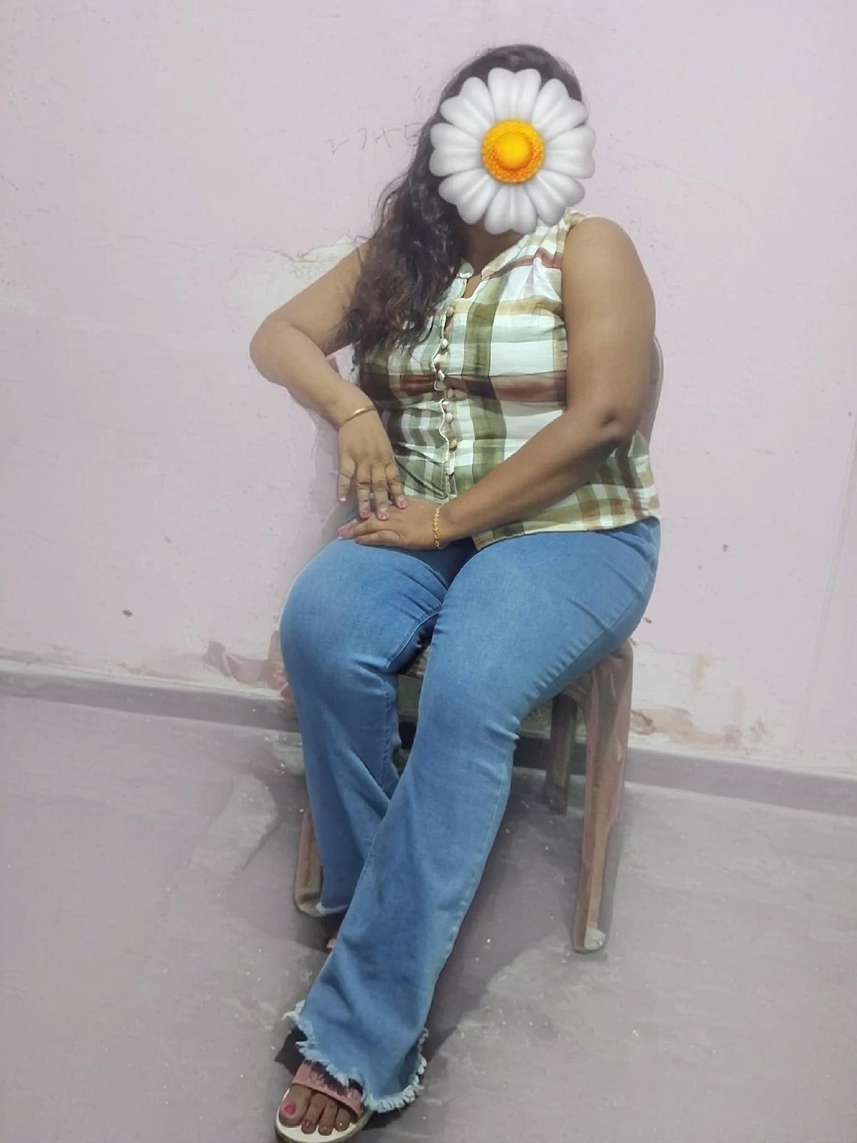 Image of 👸SHERIN💞 3,500/=🌬️ හංවැල්ල පූගොඩ පහත්ගම 🌬️