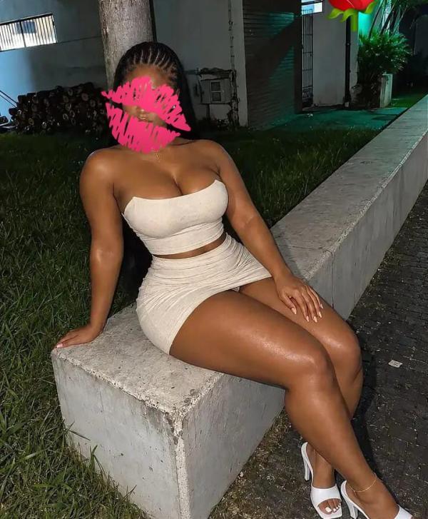Image of AFRICAN GIRL FULL SERVICE