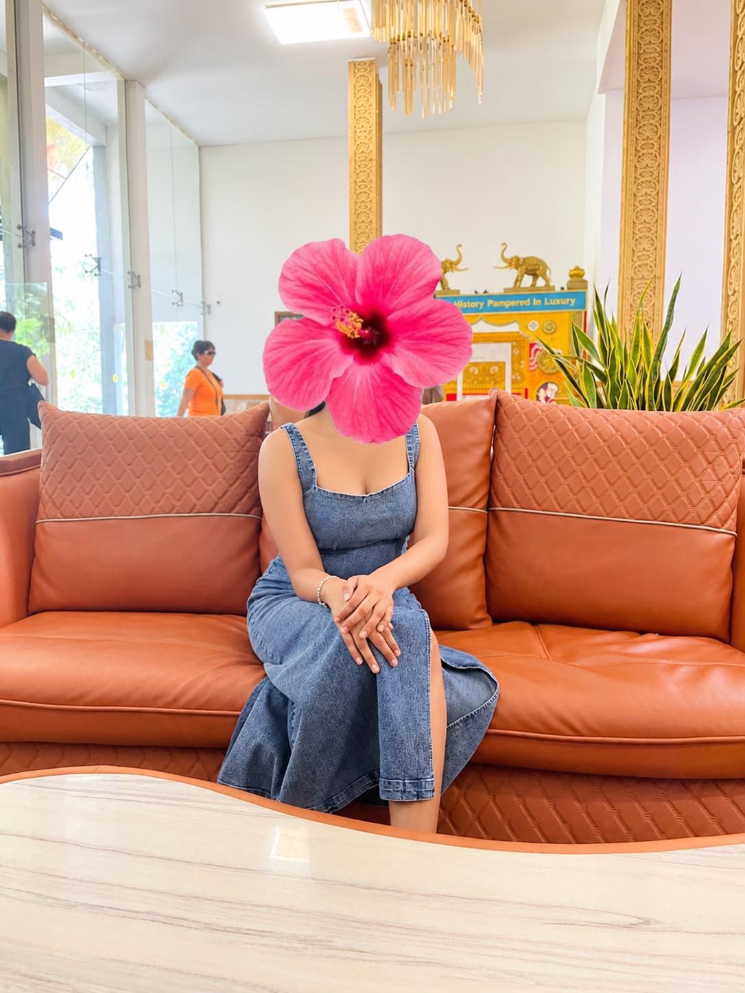Image of Actress & model Full service
