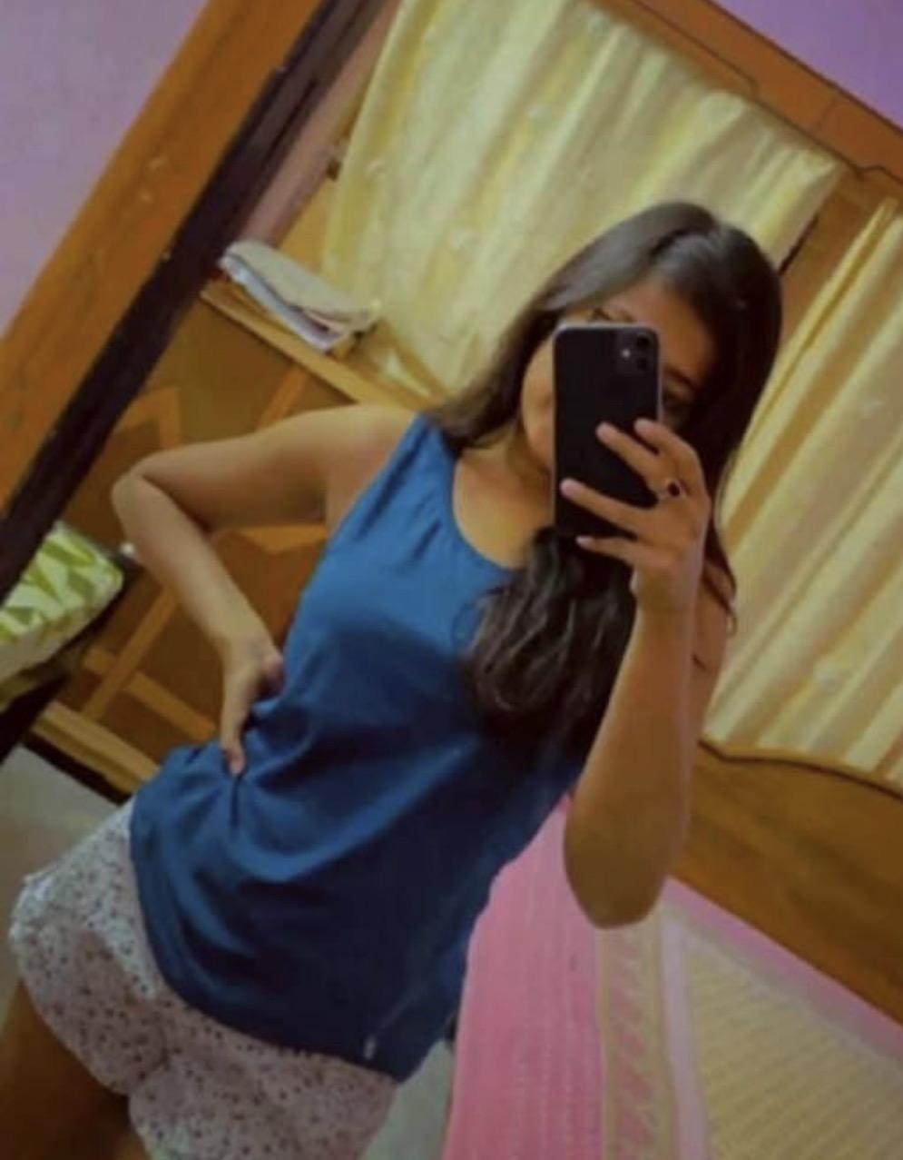 Image of •••With face🫣Live Fun👅 සැප ලෝකක තනිවෙන්න_ගන්න ගන්න ආස හිතෙන Live show_🥵චූටි නංගිගෙ රස බලන්න ආස අය එන්න__Cash back great 💯💯 WITE SKIN CLOUR 😇IPONE 14 PRO MAX CLIYR CAM°°° Cute Face &Sexsy Figure 🥵