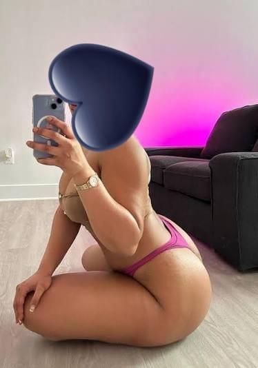 Image of GENUINE LIVE CAM SHOW