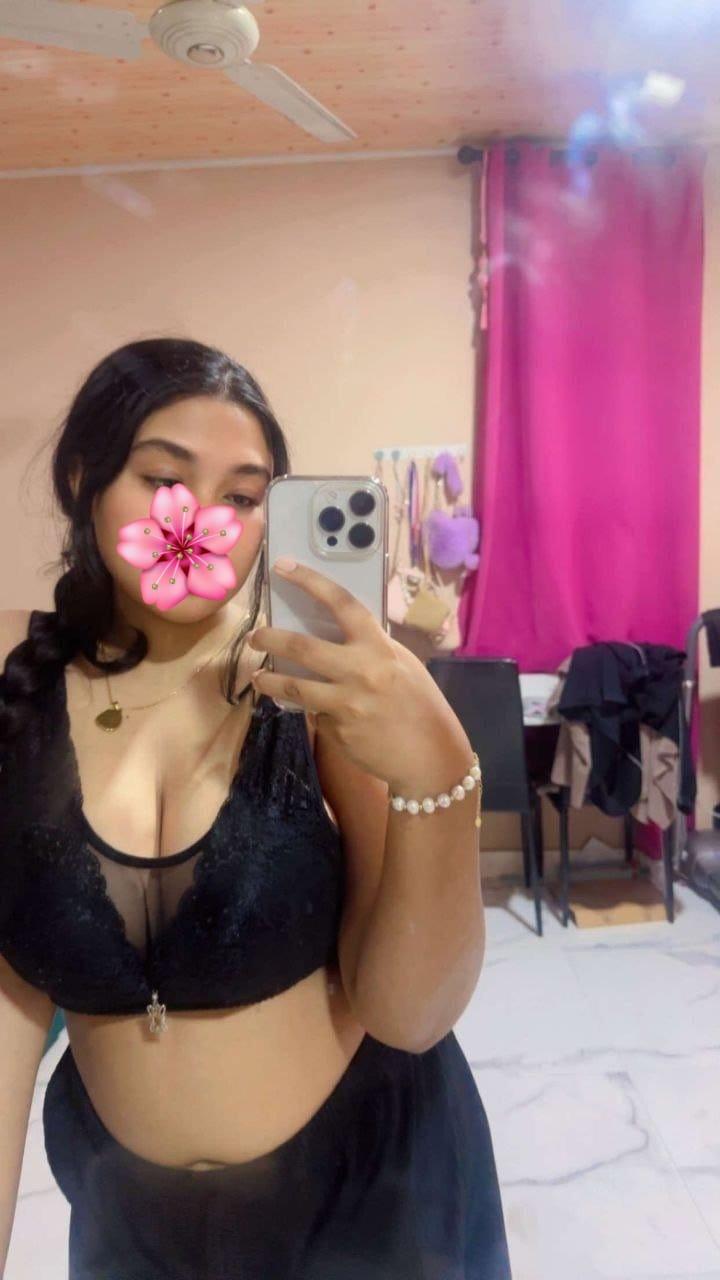 Image of TAMIL GIRL LIVE CAM SHOW
