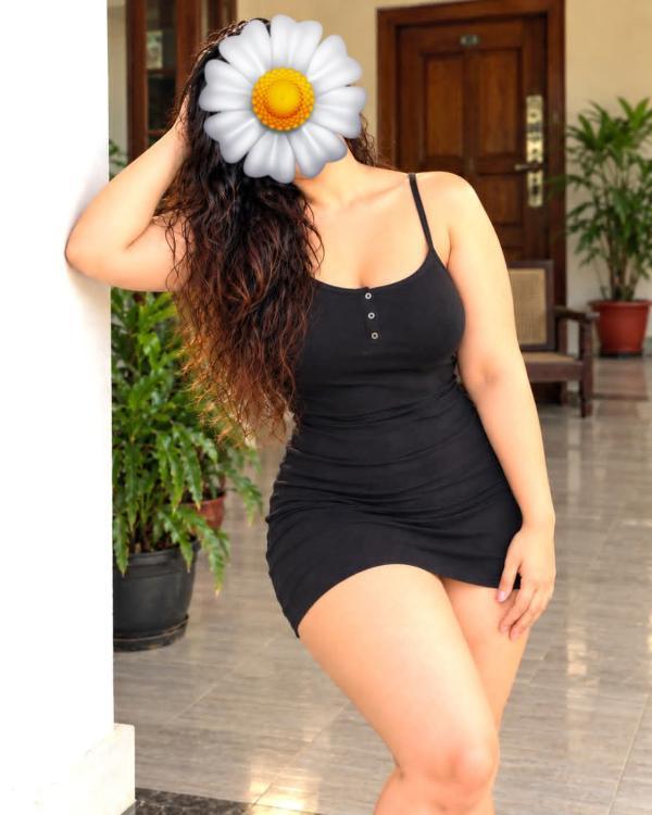 Image of ලස්සන ගෑනු ලමයි 2ක් ගෙන් සුපිරි සැපක් ගන්න