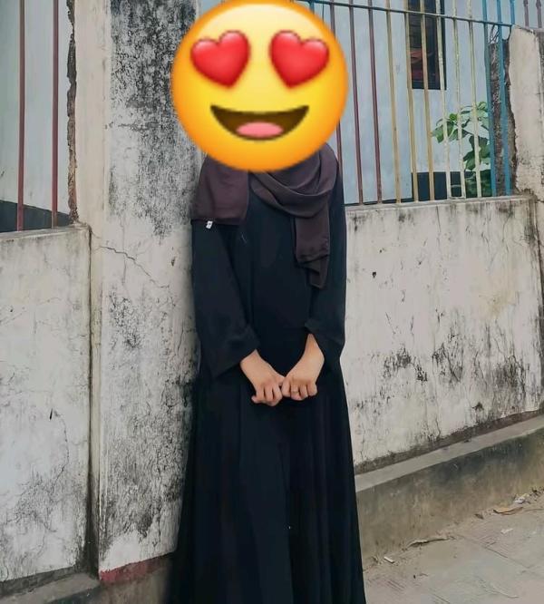 Image of Real Muslim girl 👧 cam show available
