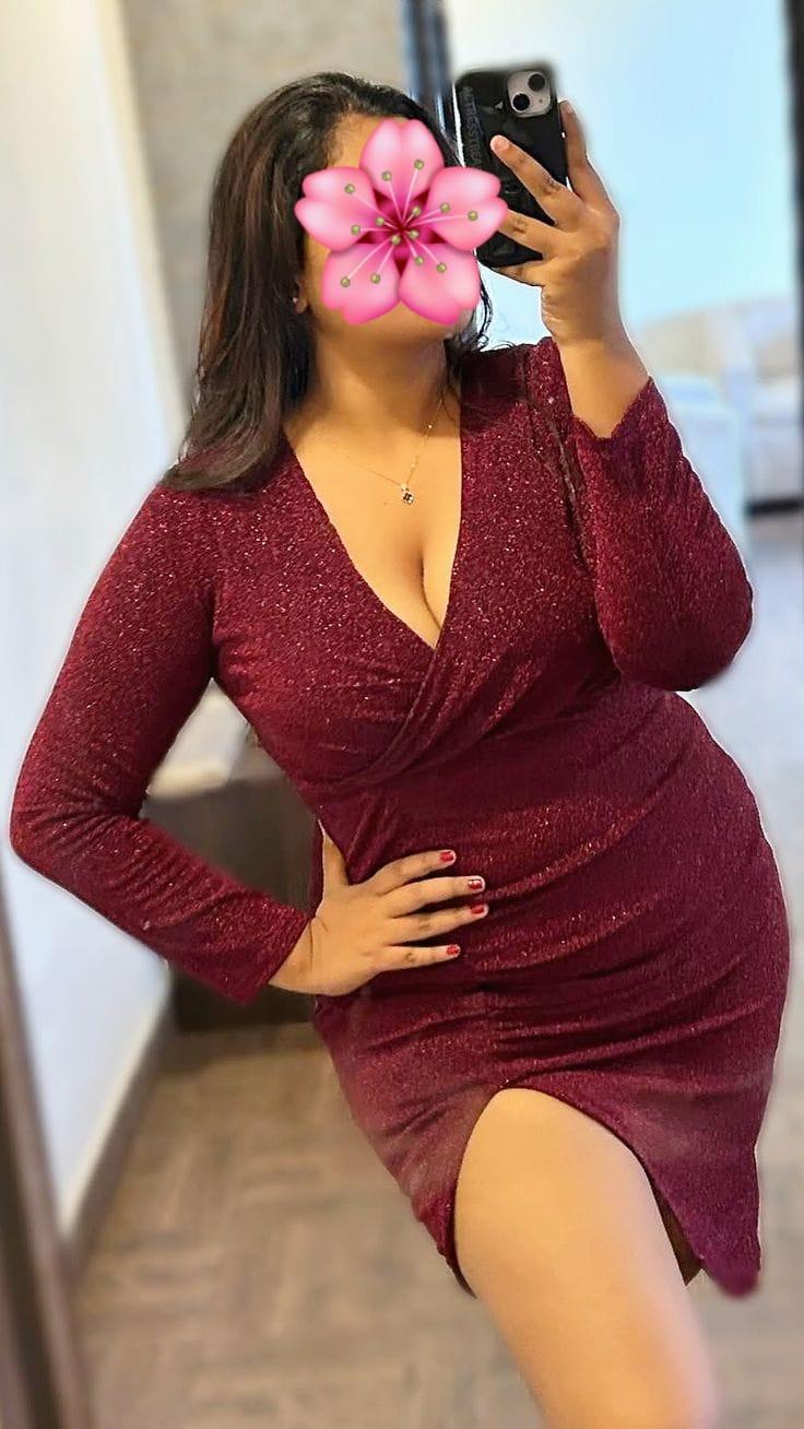 Image of Baeutifull girls available . Any positions ok 💯
